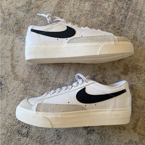 Nike Blazer Low Platform White/Black-Sail (DJ0292-101)